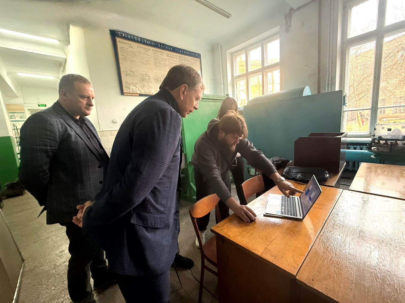Укргідроенерго – студентсько-орієнтована компанія Укргідроенерго – студентсько-орієнтована компанія