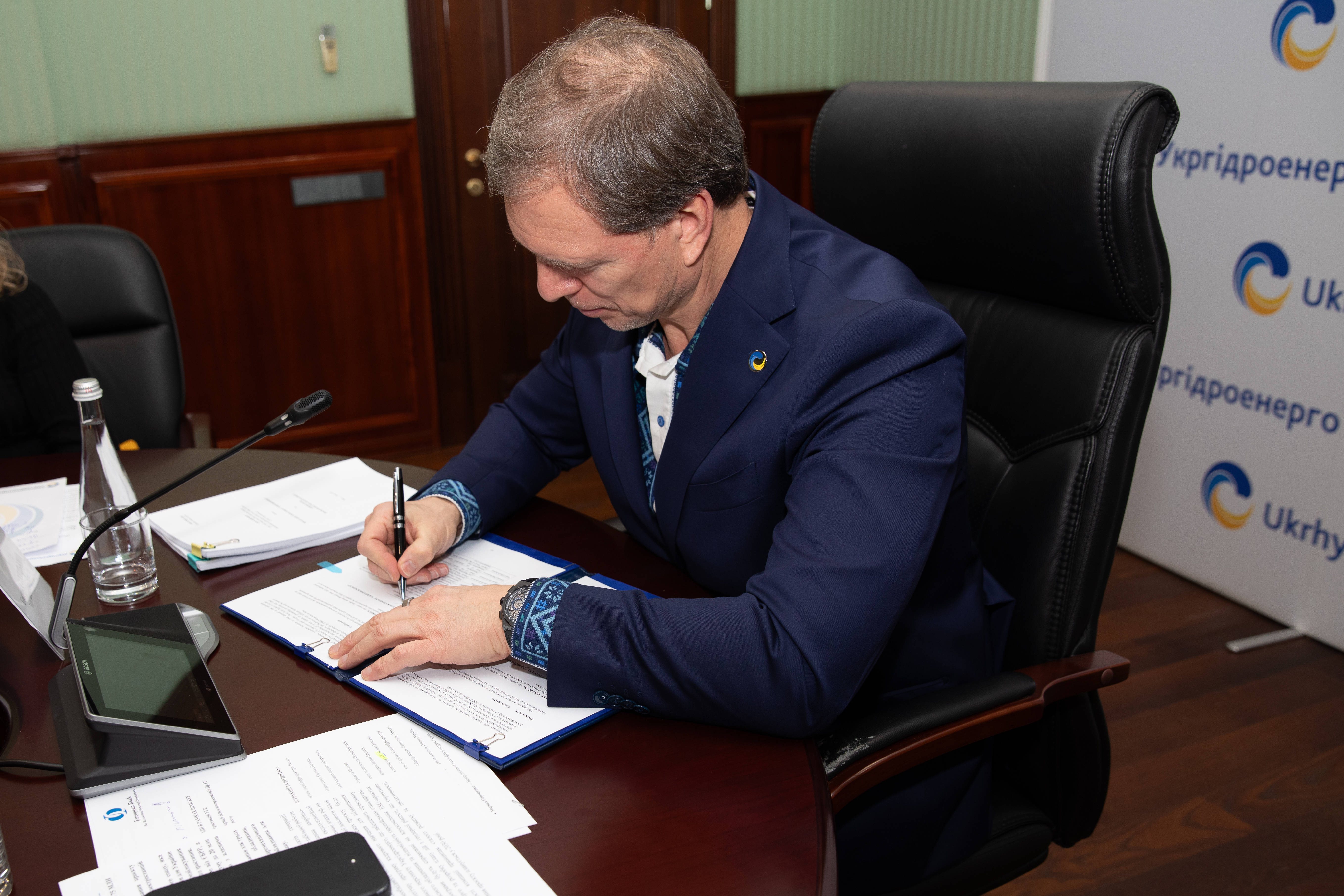 Під гарантію ЄС: Укргідроенерго залучає 75 млн євро кредиту ЄБРР Під гарантію ЄС: Укргідроенерго залучає 75 млн євро кредиту ЄБРР
