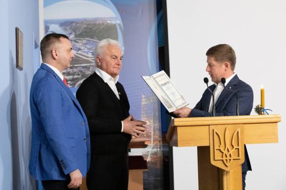 Колектив Укргідроенерго нагороджено Грамотою Верховної Ради України за заслуги перед українським народом 