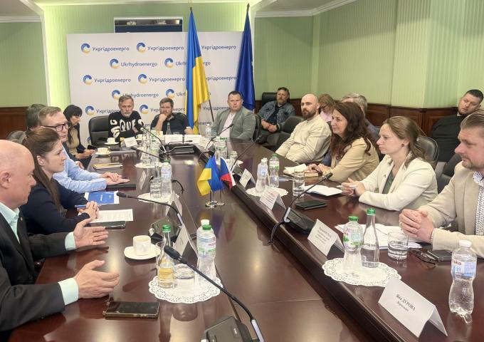 Чесько-українська співпраця Чесько-українська співпраця