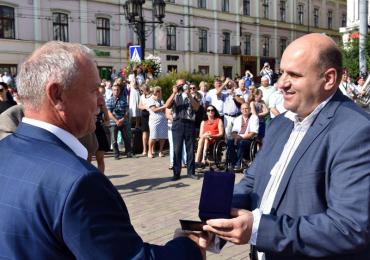 Новодністровськ інформаційний: Зі здобутками — до дня народження держави
