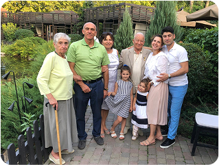Фото з родиною 13